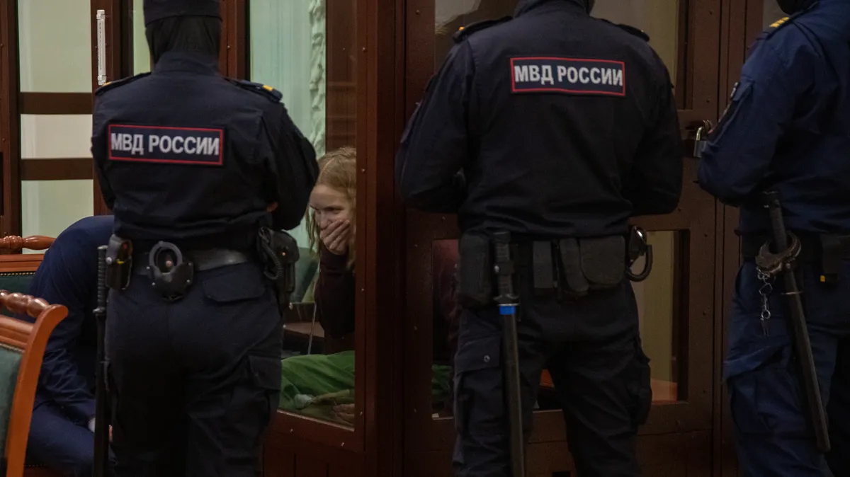 «Мне очень больно и стыдно, что моя доверчивость привела к таким последствиям»