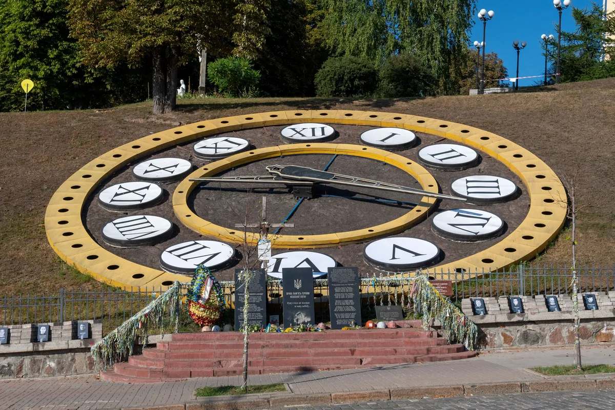 Alley of the Heavenly Hundred. Kyiv, 24 August 2022. Photo by Jens Alstrup, exclusively for <em>Novaya Gazeta. Europe</em>