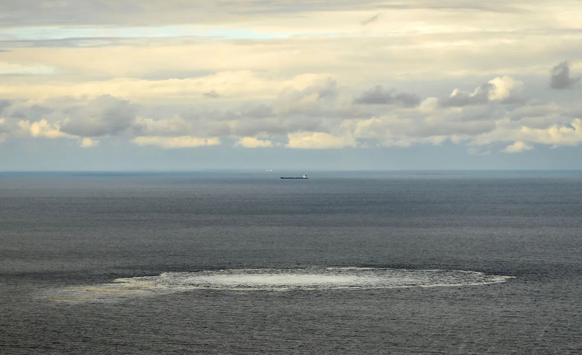 Одна из утечек газа на повреждённом газопроводе «Северный поток» в Балтийском море, 29 сентября 2022 года. Фото: Danish Defence / AFP / Scanpix / LETA